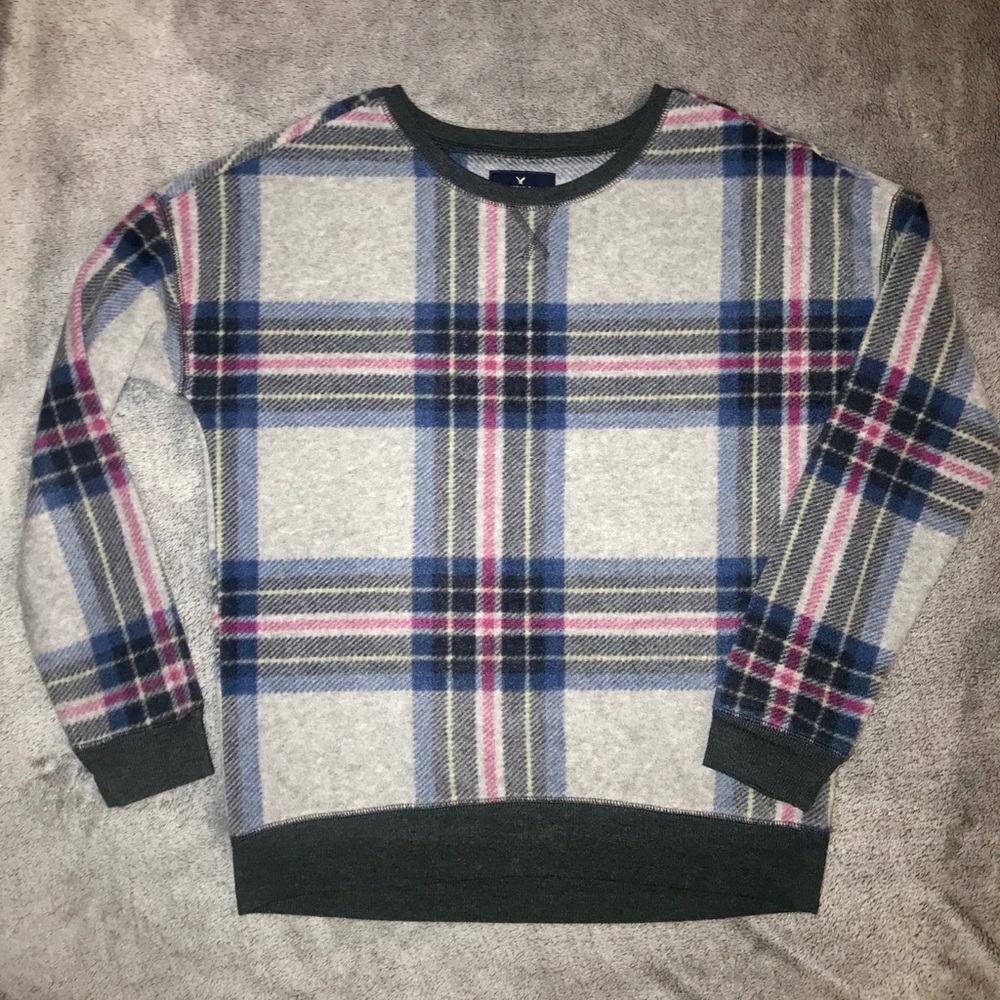 Super soft AE crewneck ❤️